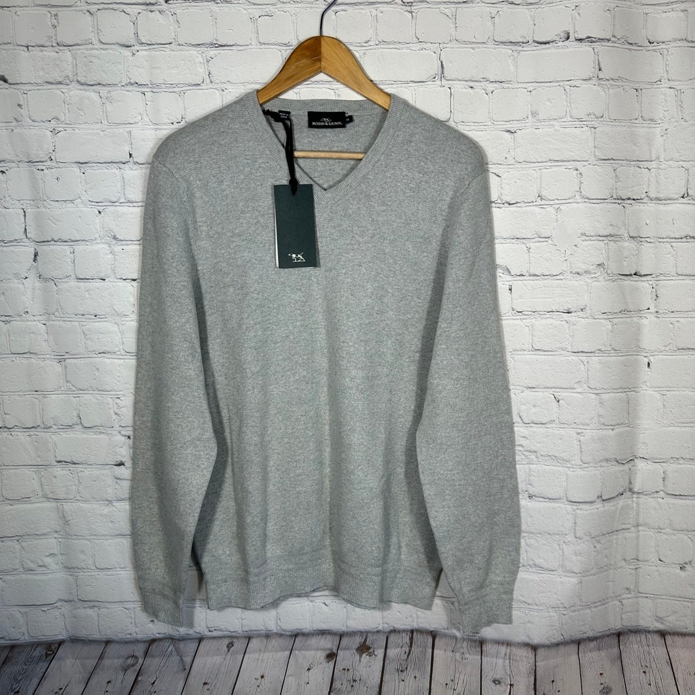 Rodd & Gunn Kelvin Grove Knit Mens V-Neck Supima Cotton Sweater Pebble Grey